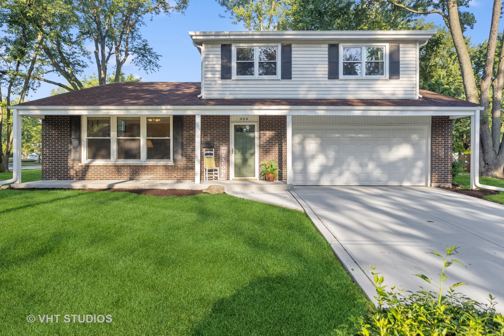 353 Berry Drive, Naperville, IL 60540