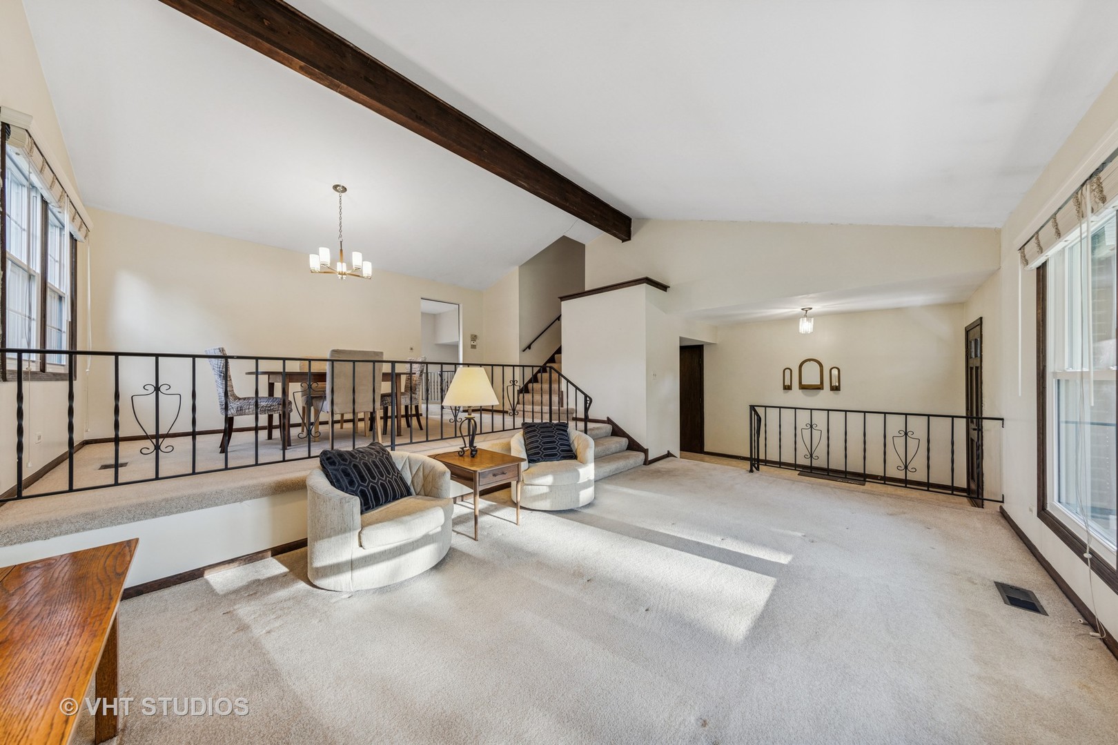 353 Berry Drive, Naperville, IL 60540