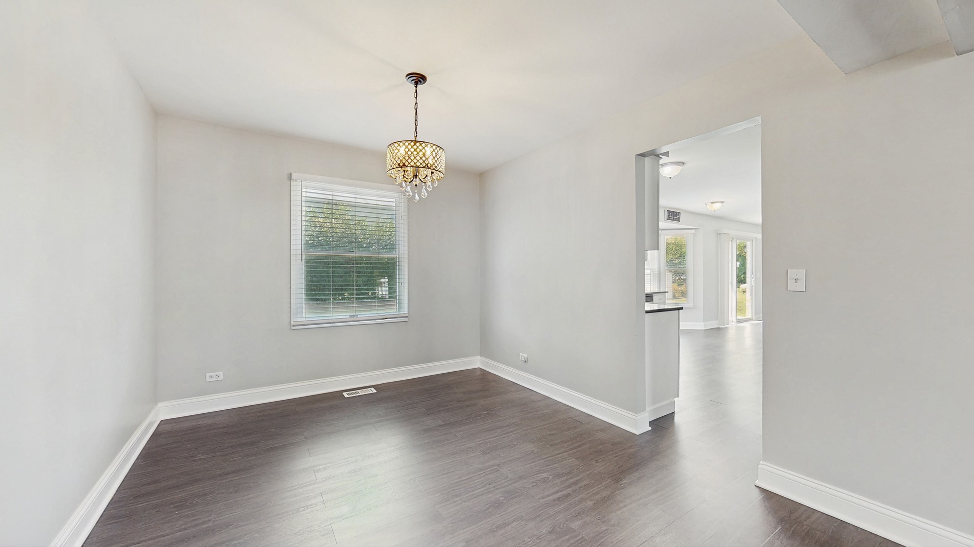 109 Picardy Lane, Wheeling, IL 60090