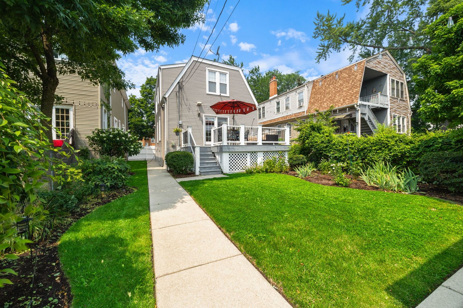 3613 N Sacramento Avenue, Chicago, IL 60618