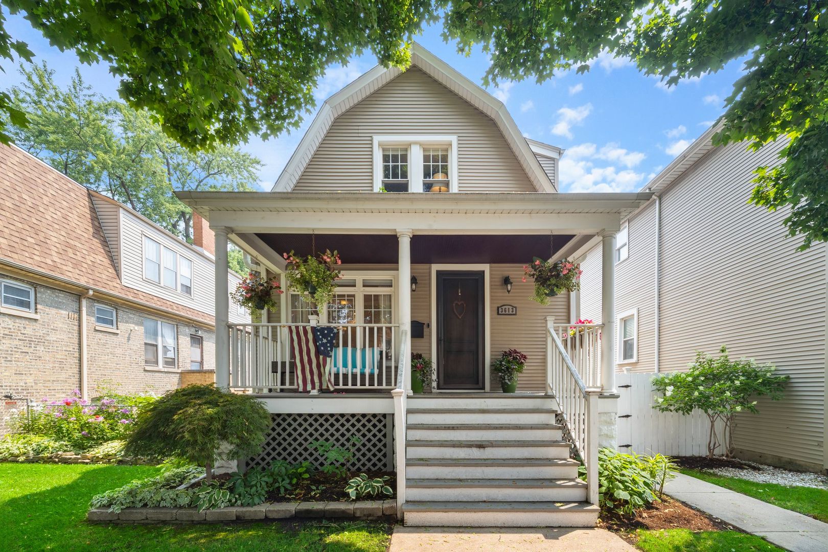 3613 N Sacramento Avenue, Chicago, IL 60618
