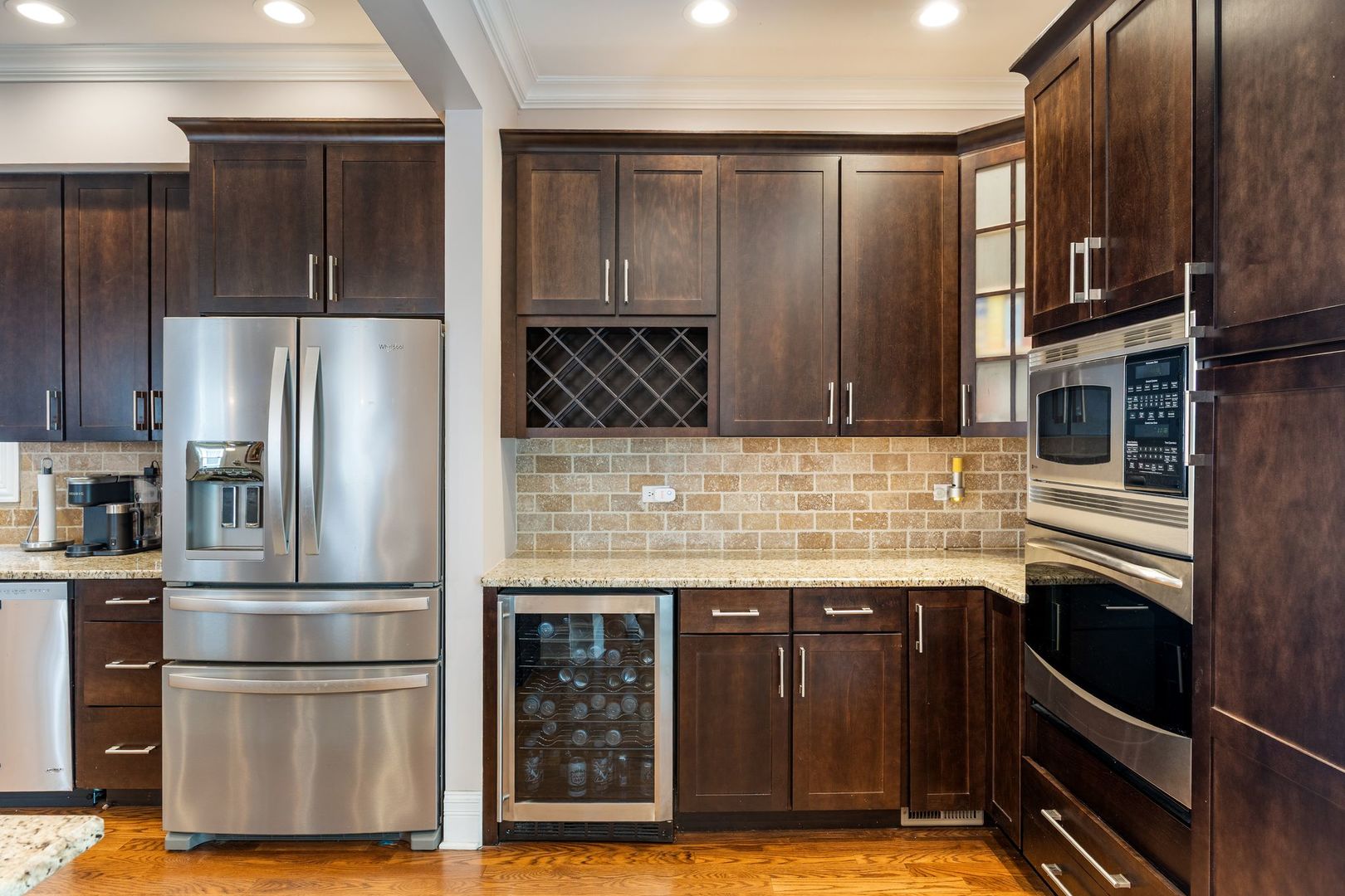 3613 N Sacramento Avenue, Chicago, IL 60618