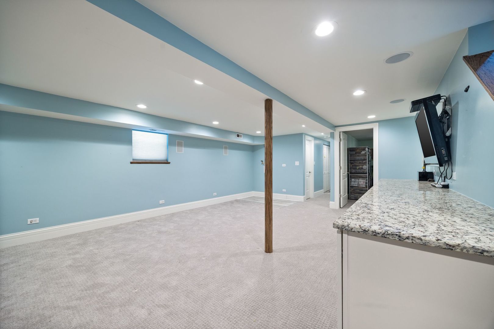 3613 N Sacramento Avenue, Chicago, IL 60618