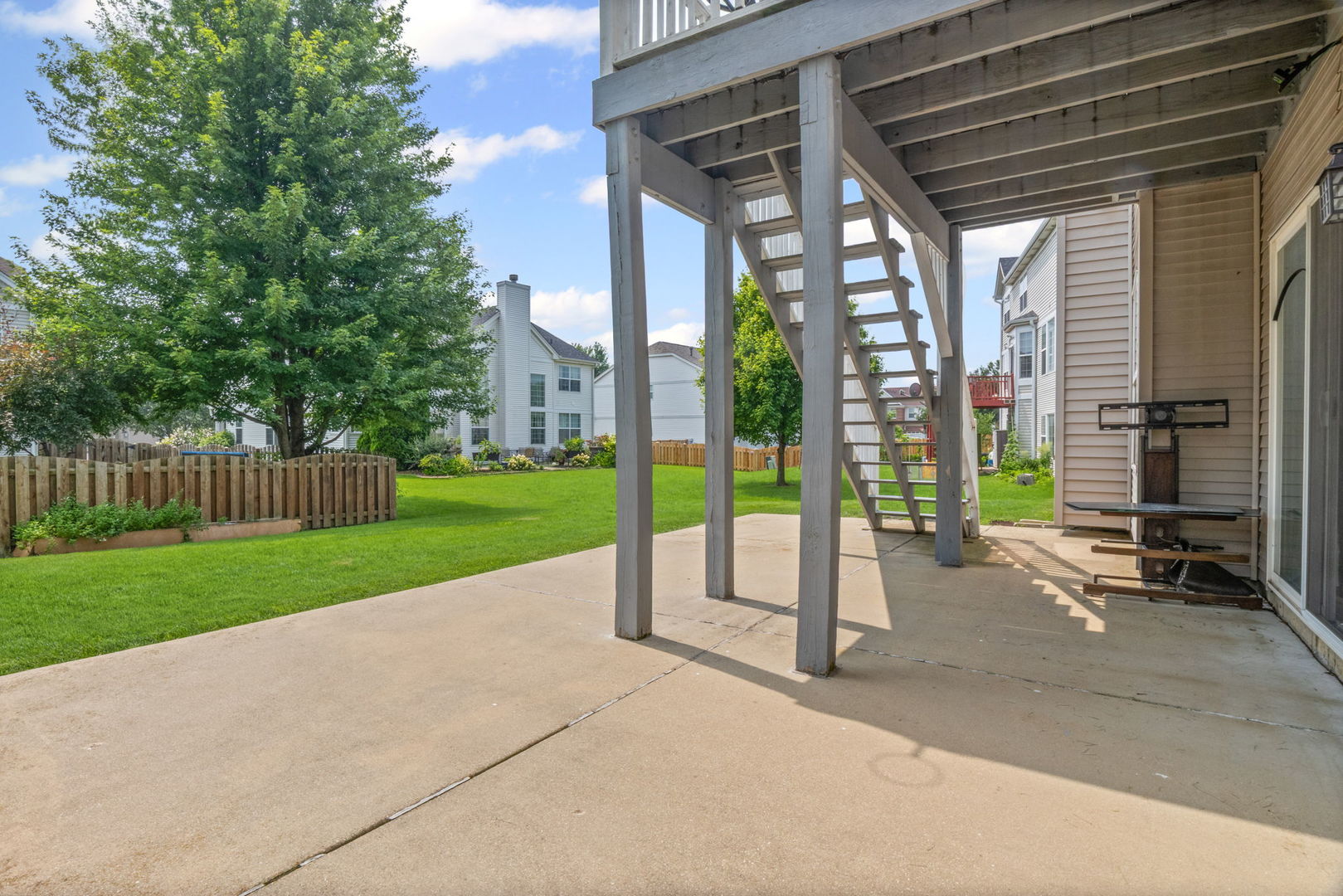 356 Post Oak Circle, West Chicago, IL 60185