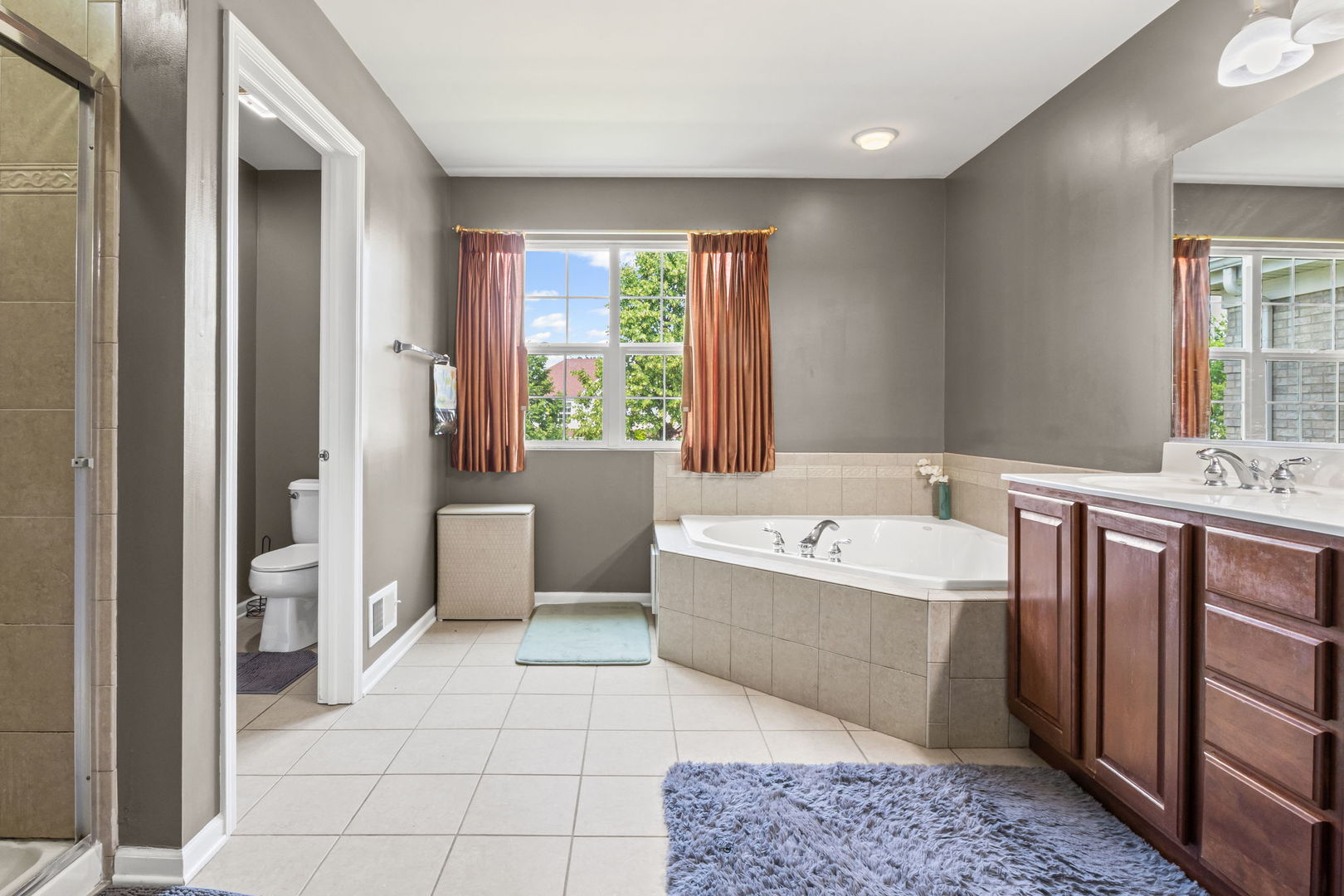 356 Post Oak Circle, West Chicago, IL 60185