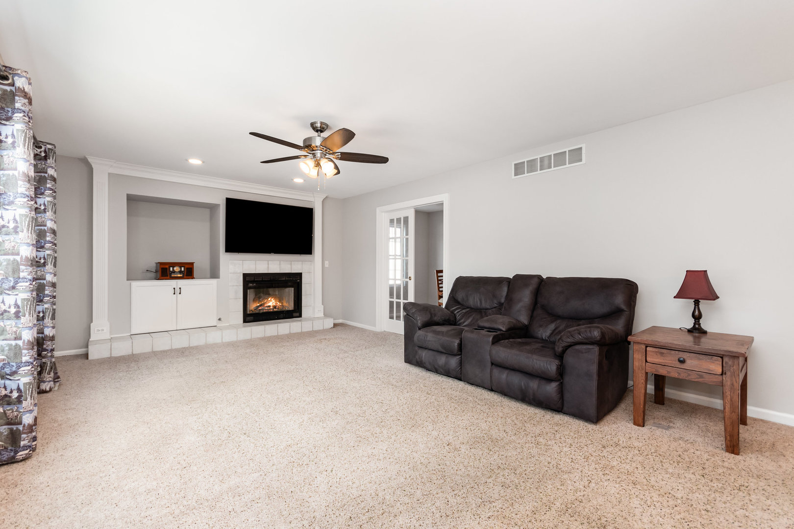 1300 Boston Avenue, Joliet, IL 60435