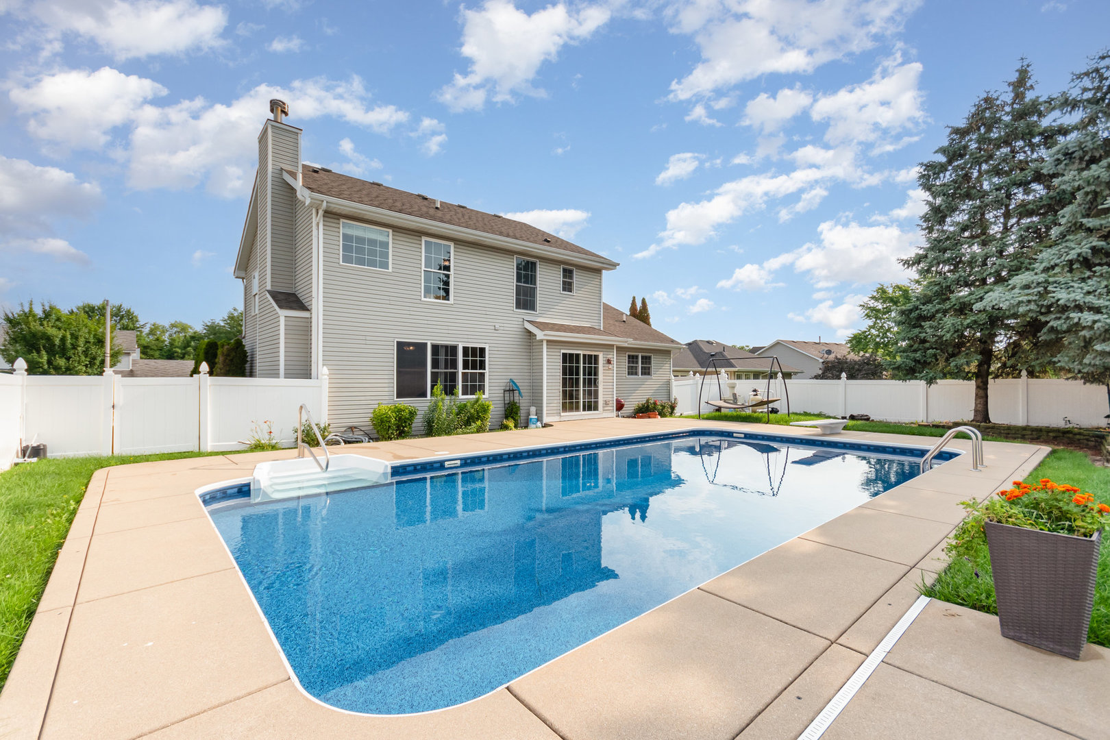 1300 Boston Avenue, Joliet, IL 60435