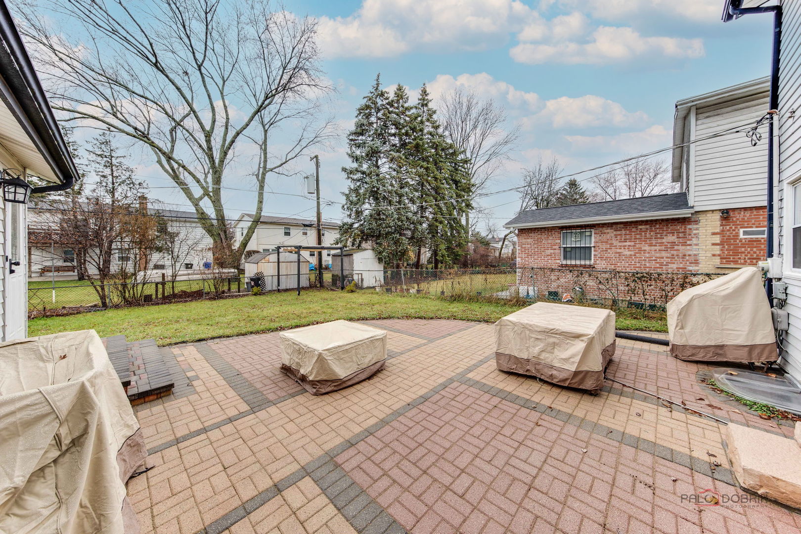 1805 W Willow Lane, Mount Prospect, IL 60056