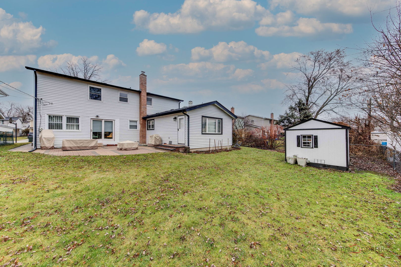 1805 W Willow Lane, Mount Prospect, IL 60056