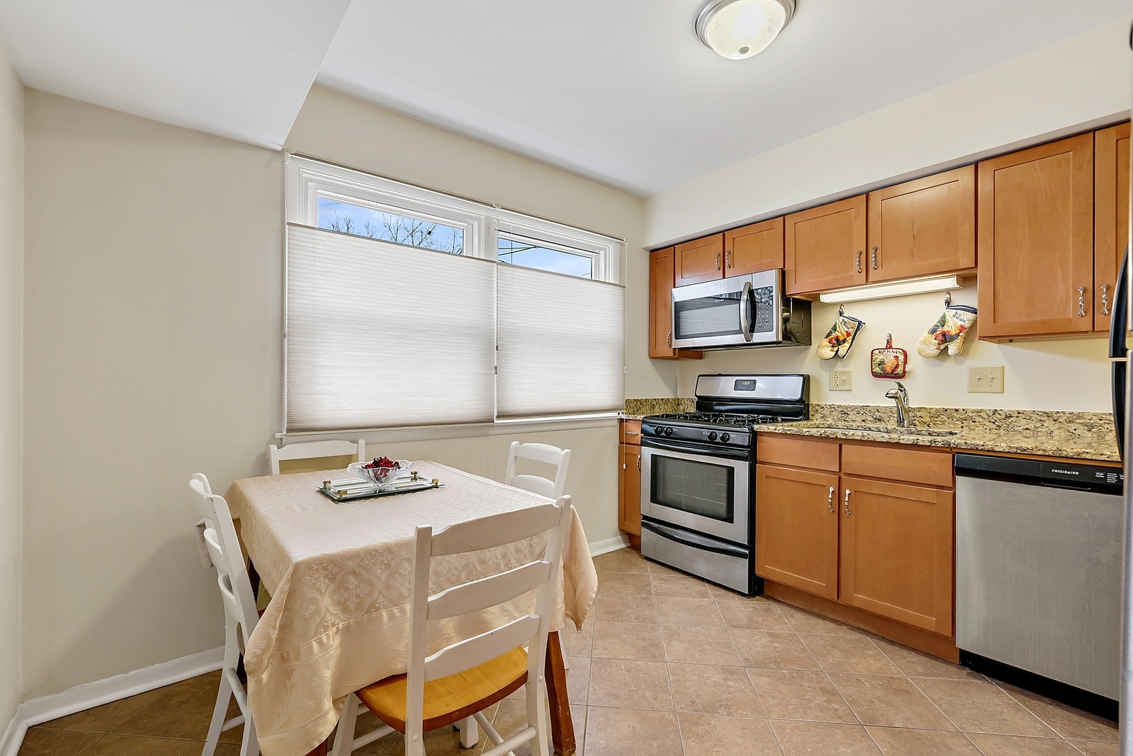 4247 Amelia Avenue #1A, Lyons, IL 60534