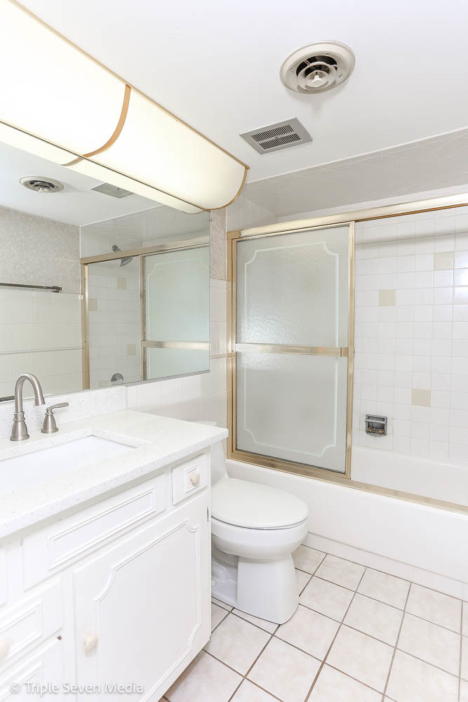 18855 Burnham Avenue #132, Lansing, IL 60438