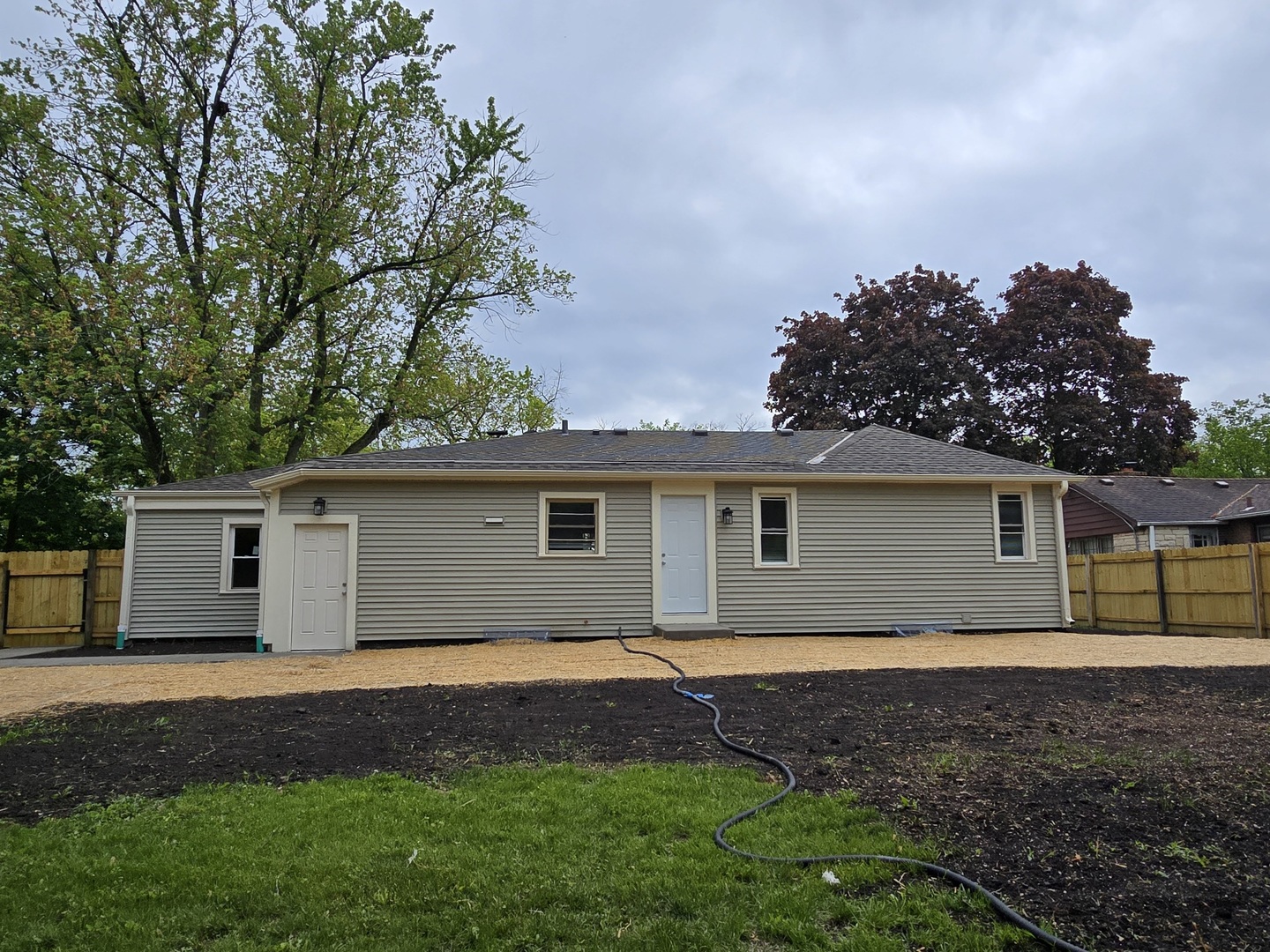 2524 GRAY Court, Waukegan, IL 60085