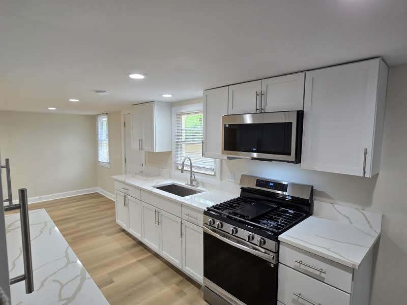2524 GRAY Court, Waukegan, IL 60085