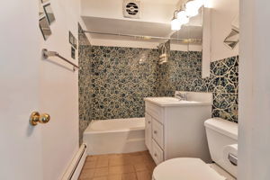 8001 Rutherford Avenue, Burbank, IL 60459