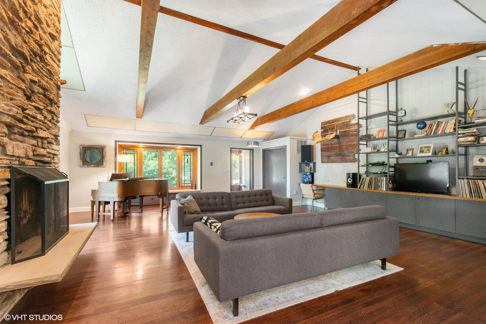 4363 Oak Leaf, Long Grove, IL 60047