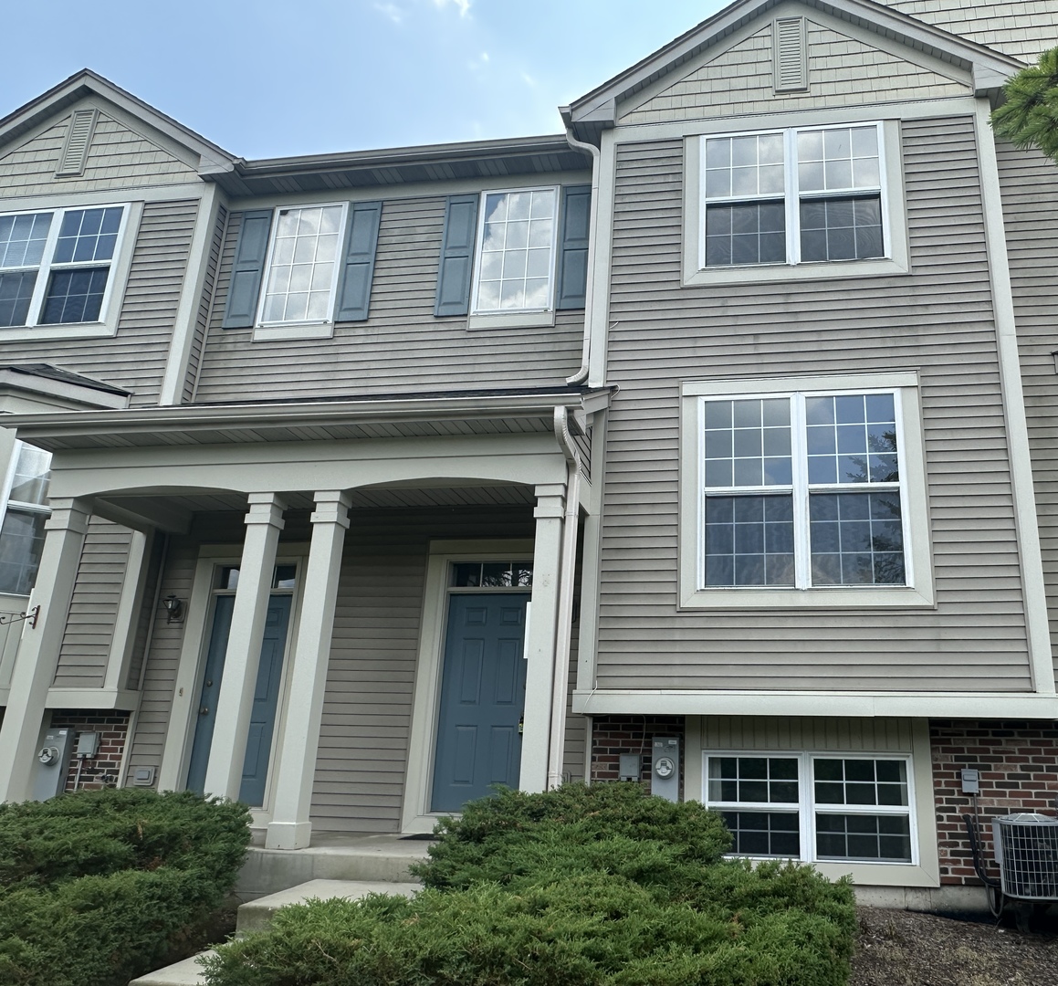 31782 N Pineview Boulevard, Lakemoor, IL 60051