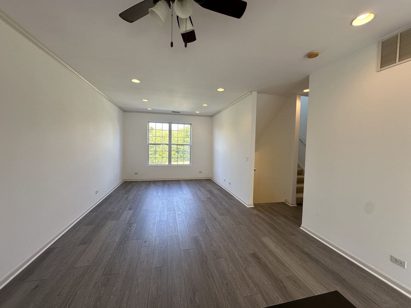 31782 N Pineview Boulevard, Lakemoor, IL 60051