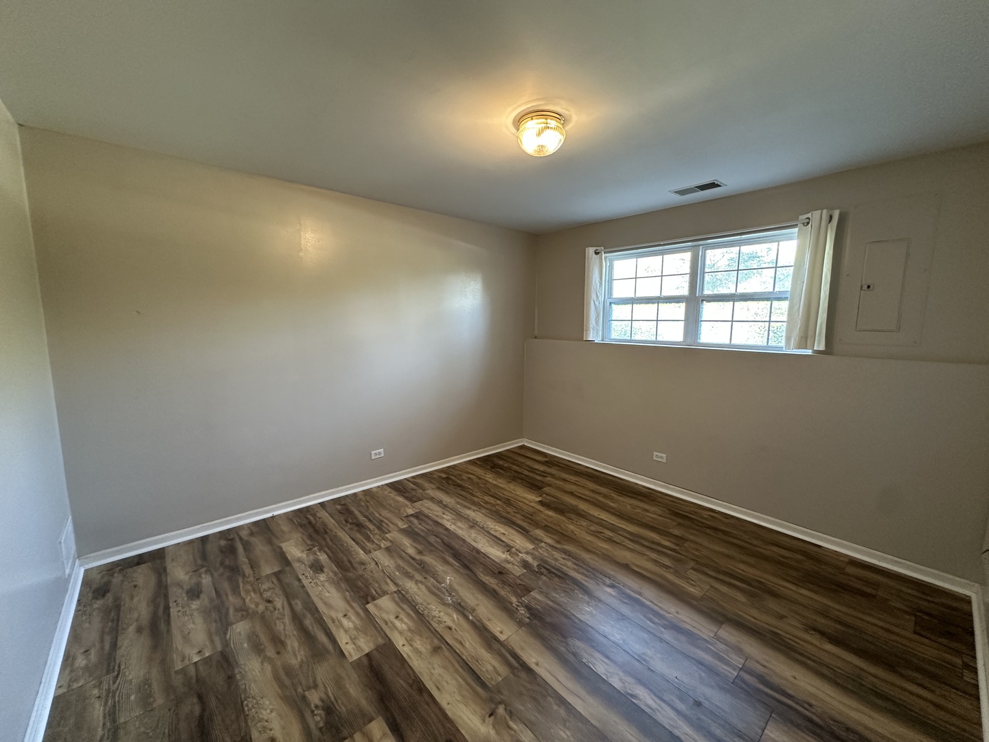 31782 N Pineview Boulevard, Lakemoor, IL 60051