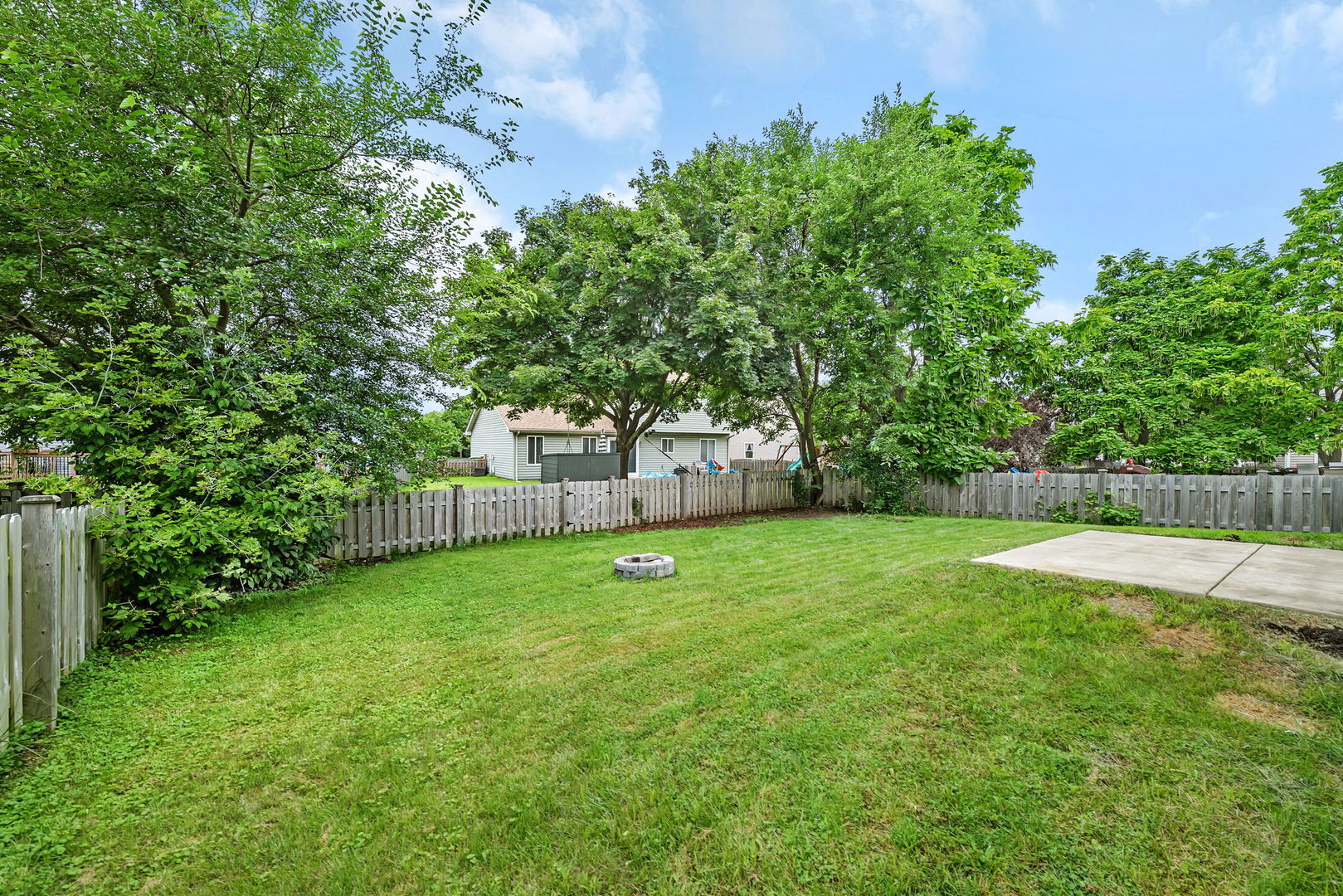 13840 S Petersburg Drive, Plainfield, IL 60544