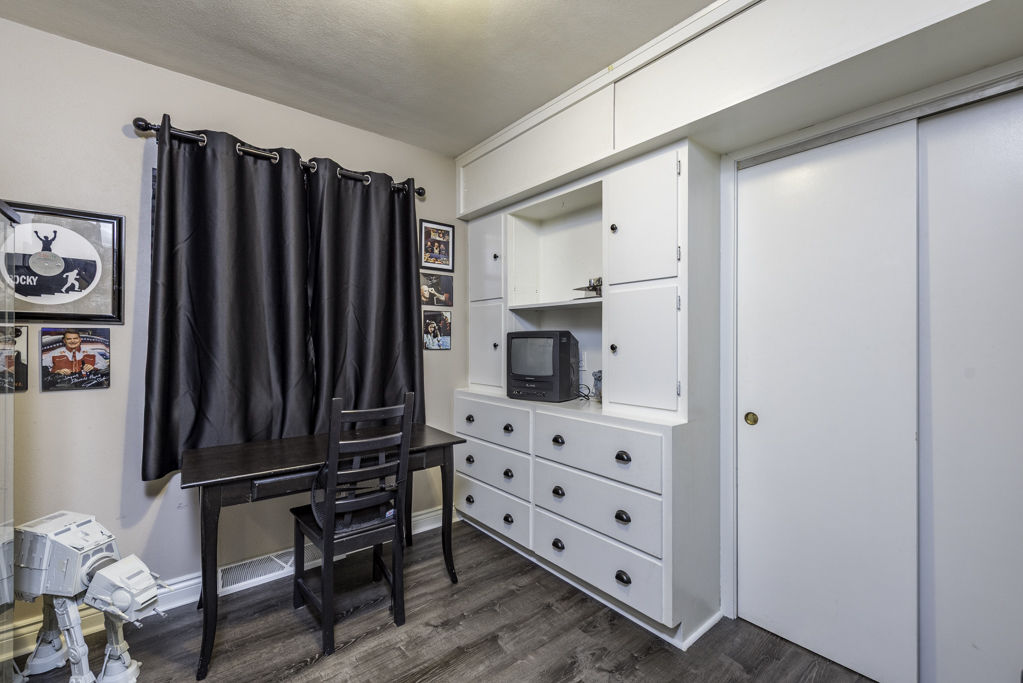 41616 E Ravine Drive, Zion, IL 60099