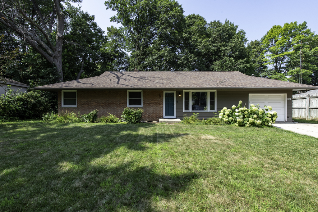 41616 E Ravine Drive, Zion, IL 60099