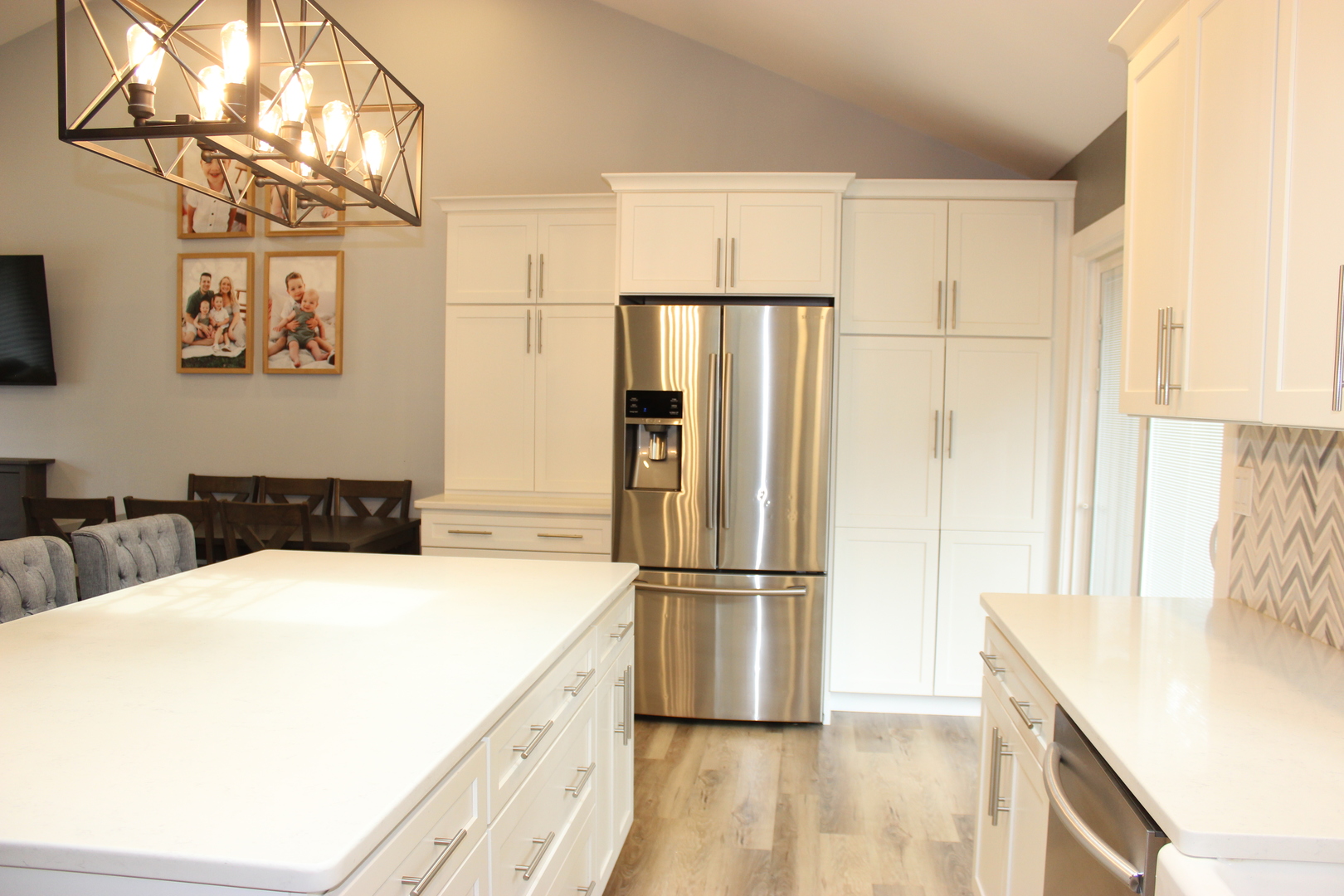15621 LAMON Avenue, Oak Forest, IL 60452
