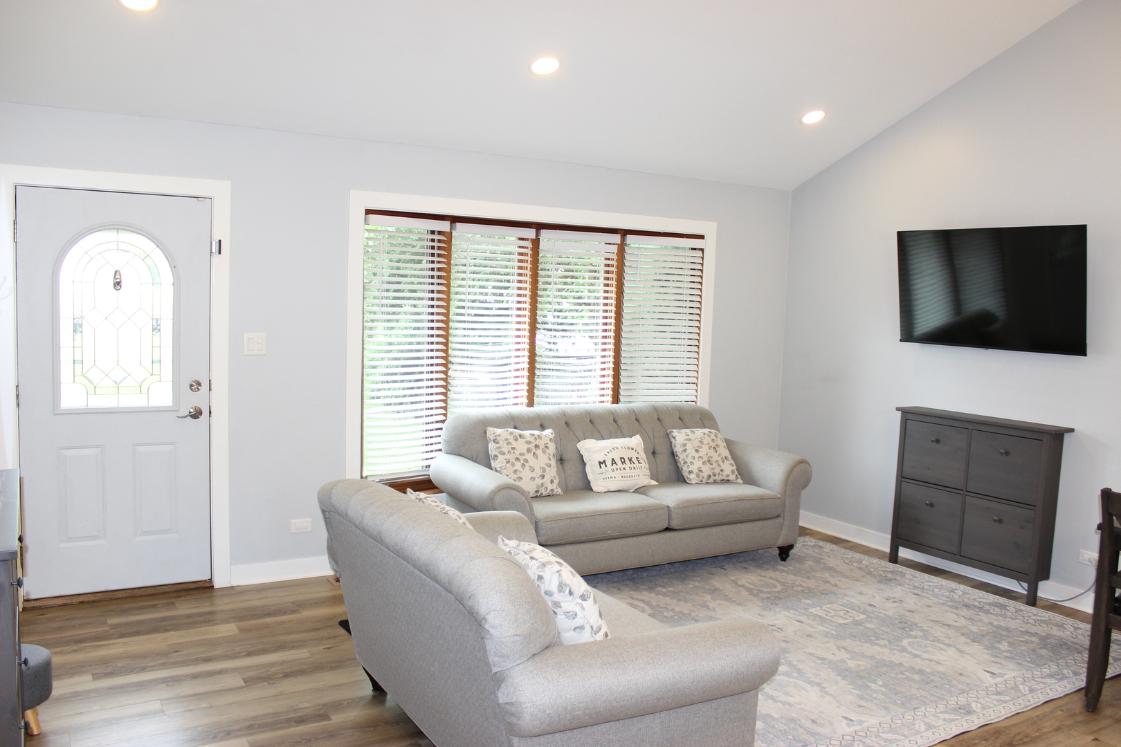 15621 LAMON Avenue, Oak Forest, IL 60452
