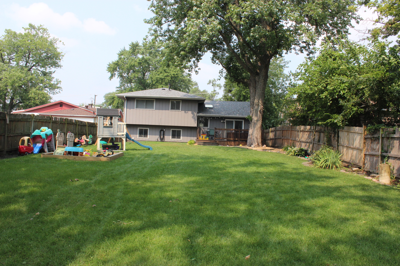 15621 LAMON Avenue, Oak Forest, IL 60452