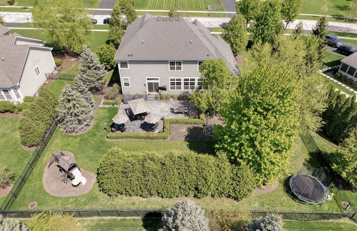 4545 Foxgrove Drive, St. Charles, IL 60175