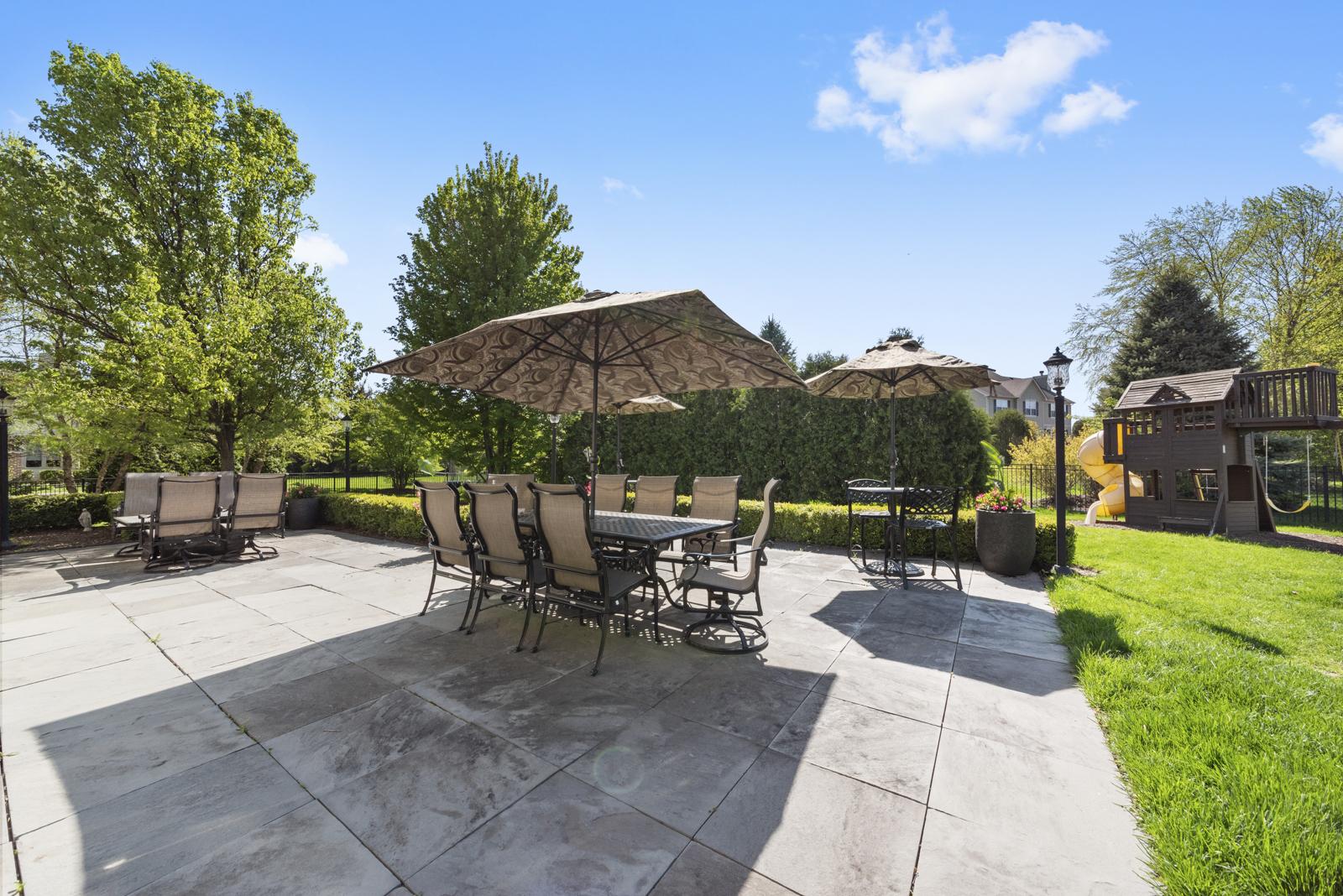 4545 Foxgrove Drive, St. Charles, IL 60175