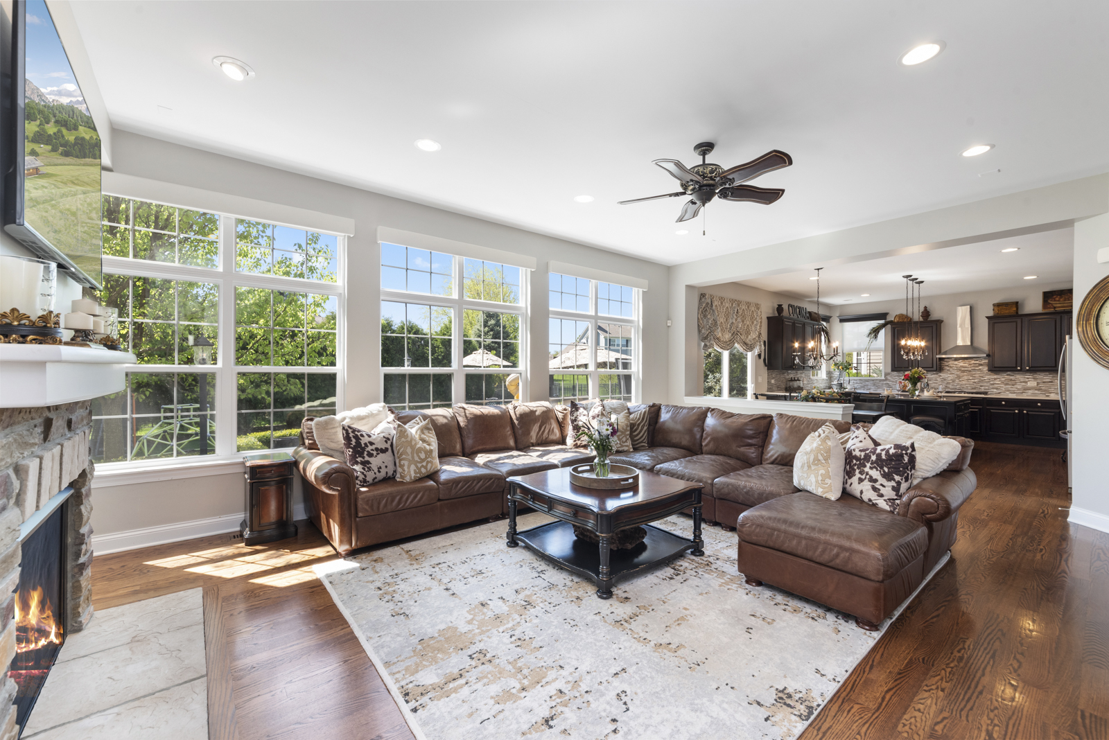 4545 Foxgrove Drive, St. Charles, IL 60175