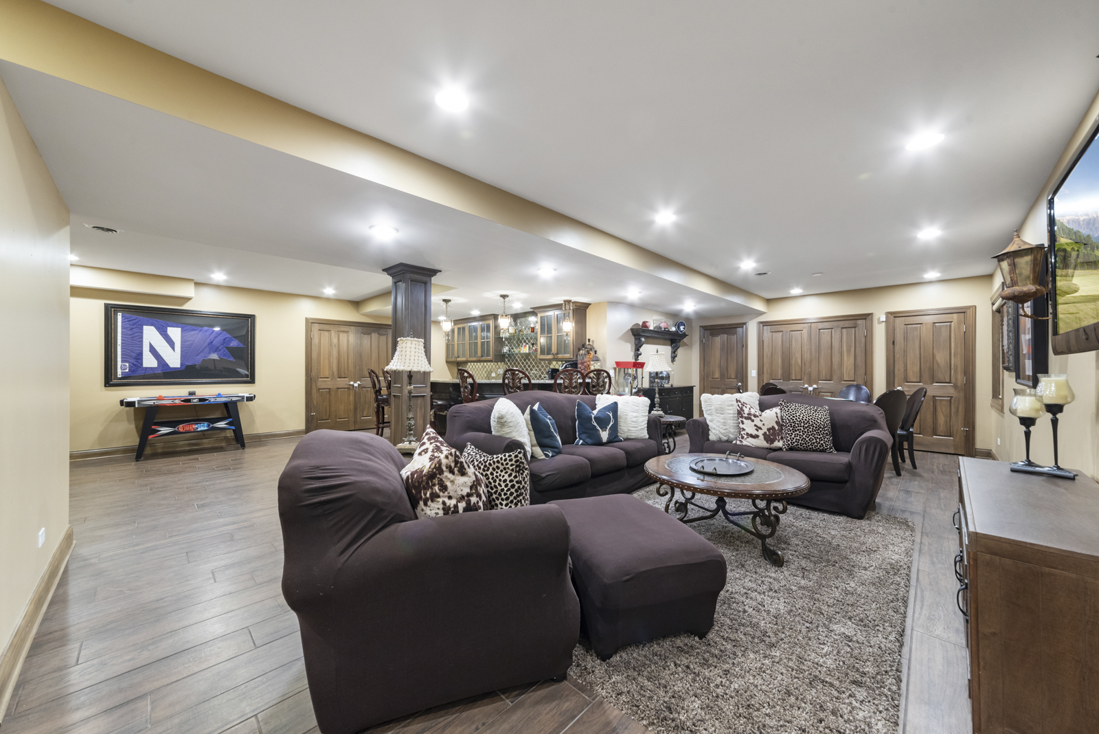 4545 Foxgrove Drive, St. Charles, IL 60175