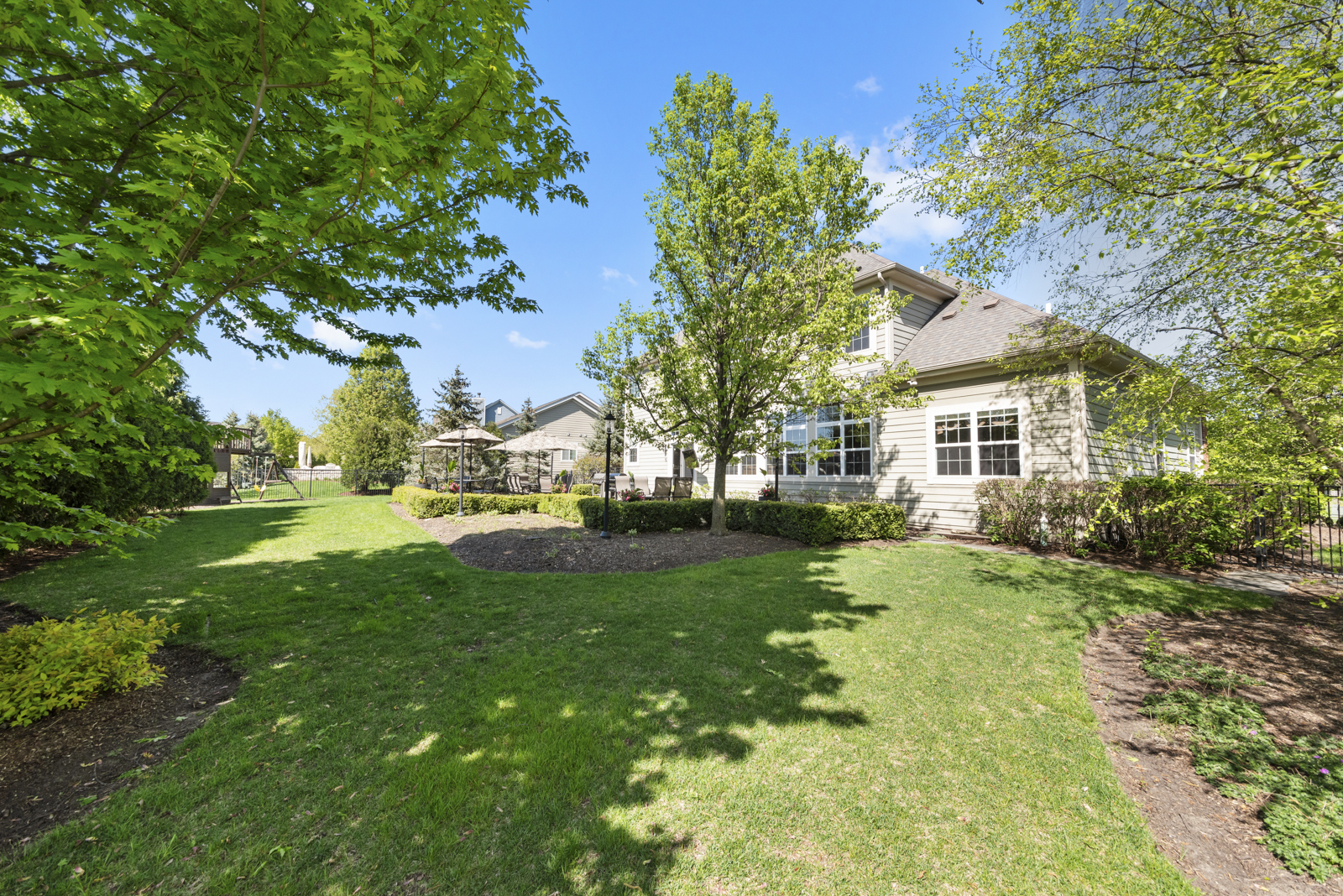 4545 Foxgrove Drive, St. Charles, IL 60175
