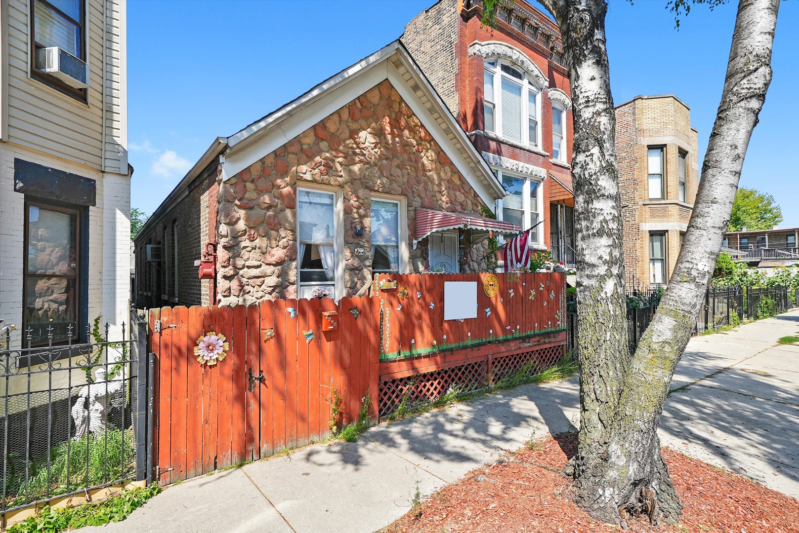 3624 S Parnell Avenue, Chicago, IL 60609