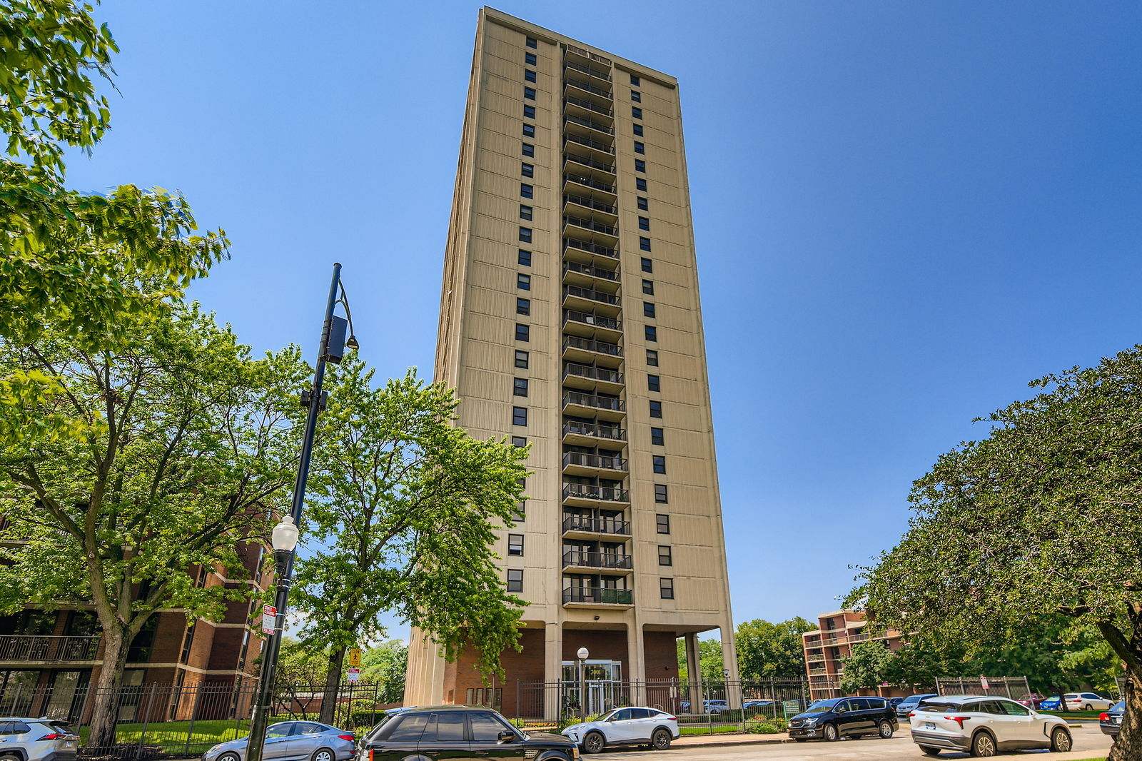 3001 S Michigan Avenue #1305, Chicago, IL 60616