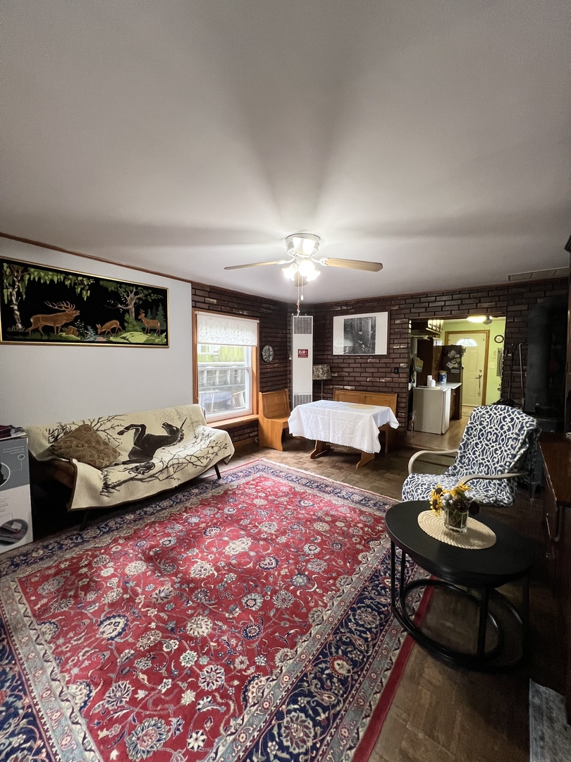 2110 N Mobile Avenue, Chicago, IL 60639