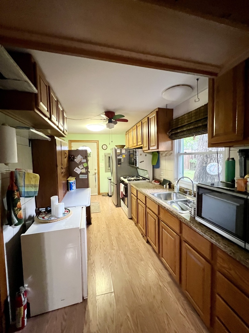 2110 N Mobile Avenue, Chicago, IL 60639