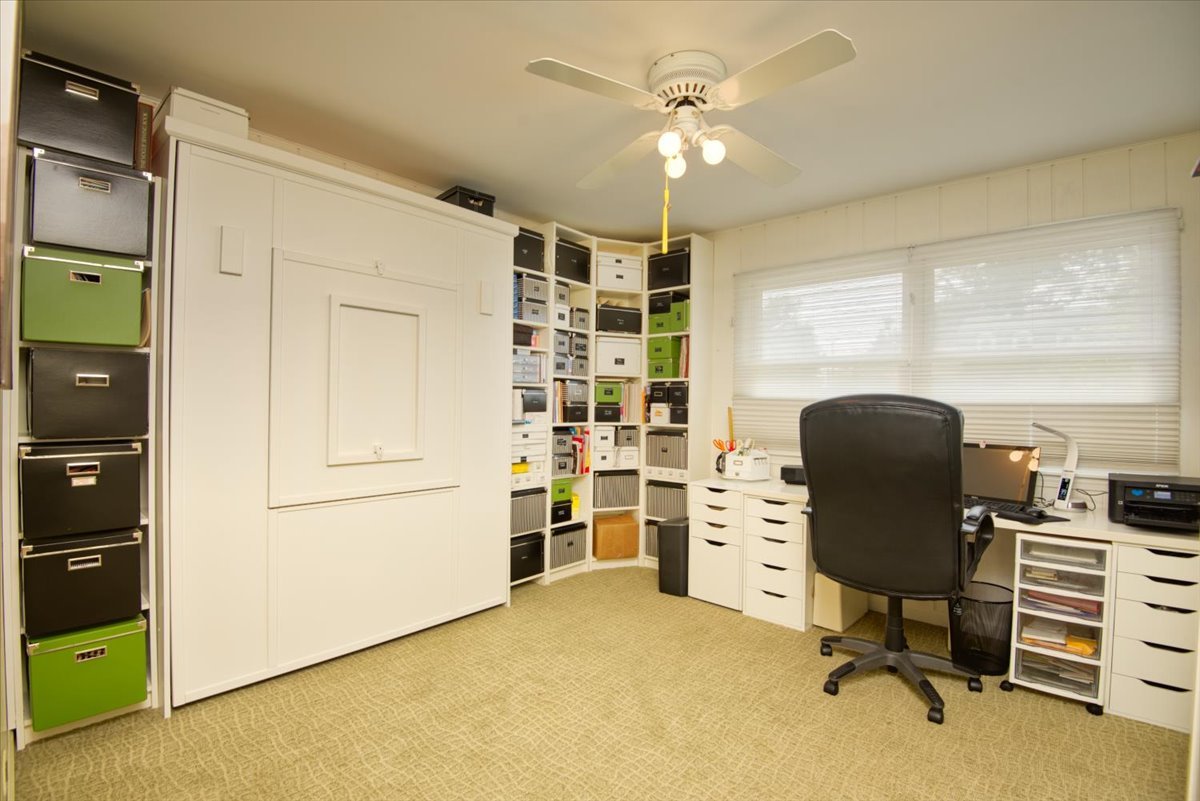 1S339 Marys Lane, Lombard, IL 60148