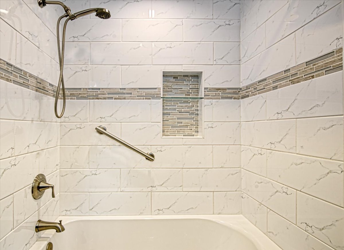 1S339 Marys Lane, Lombard, IL 60148