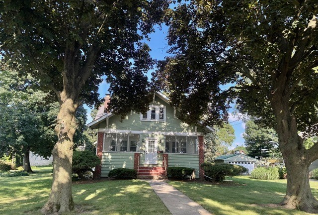 2858 CURTIS Street, Des Plaines, IL 60018