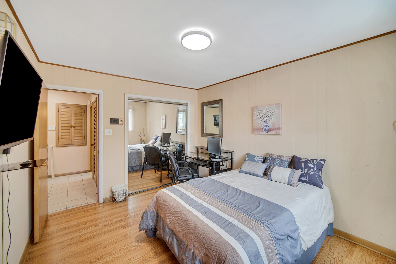 9242 S Constance Avenue, Chicago, IL 60617