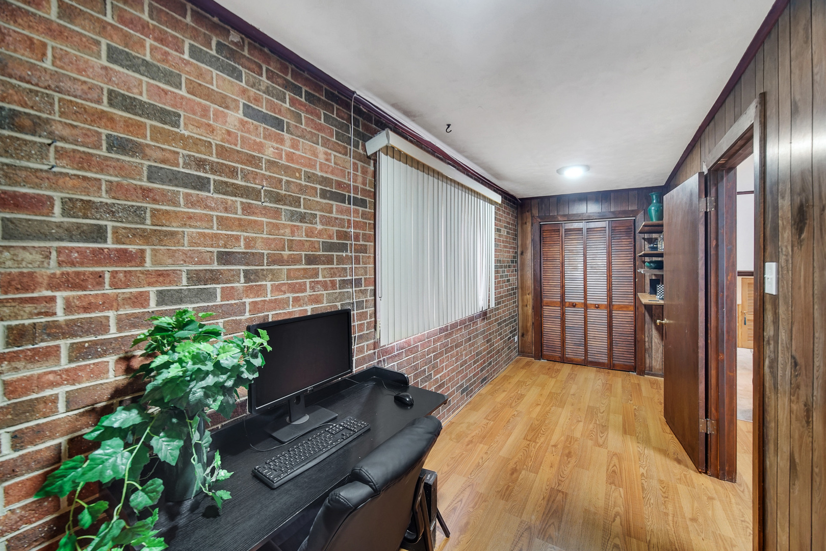 9242 S Constance Avenue, Chicago, IL 60617