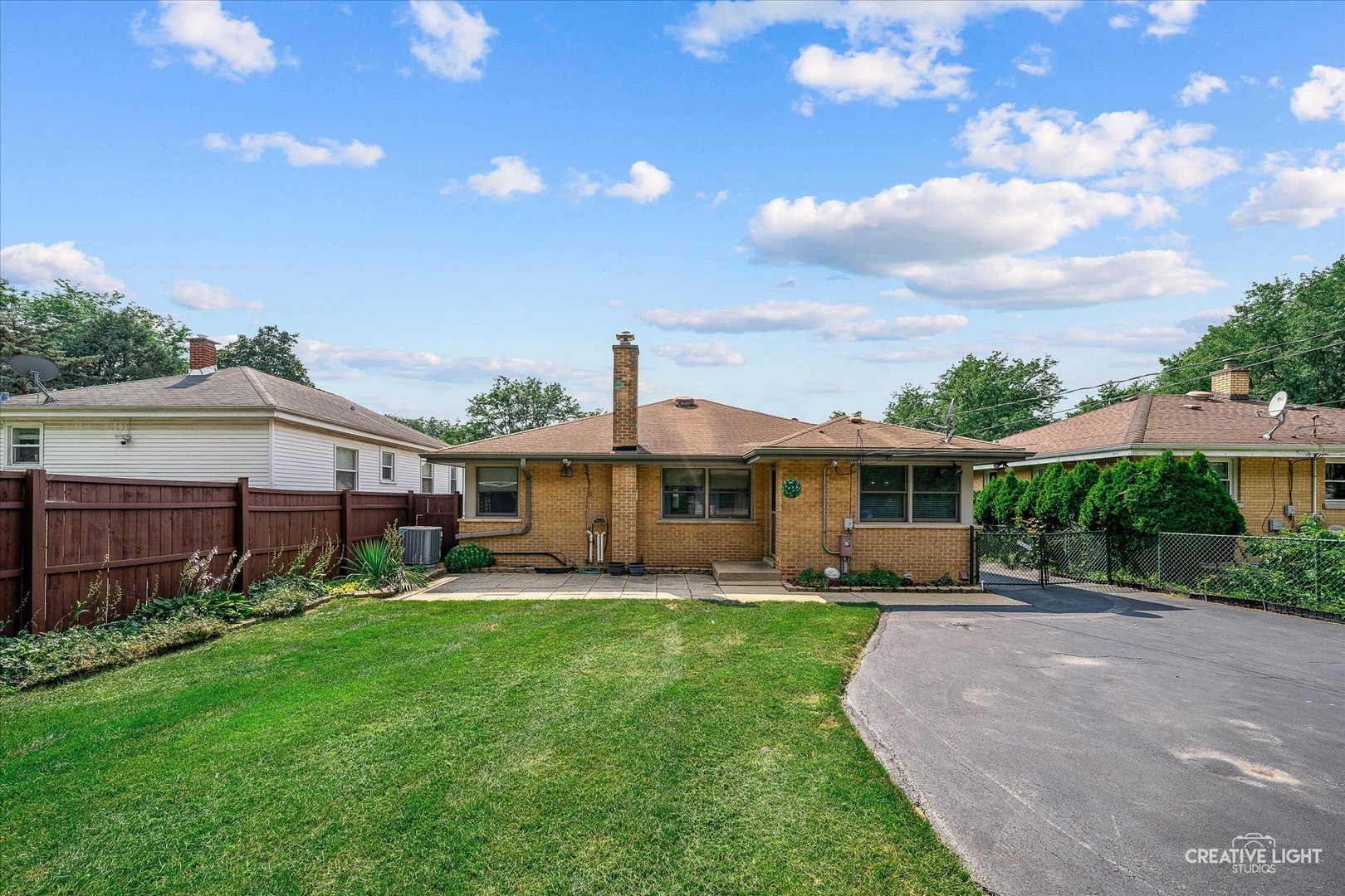 303 N Ardmore Avenue, Villa Park, IL 60181