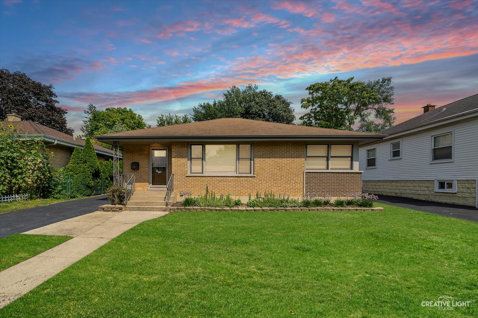 303 N Ardmore Avenue, Villa Park, IL 60181