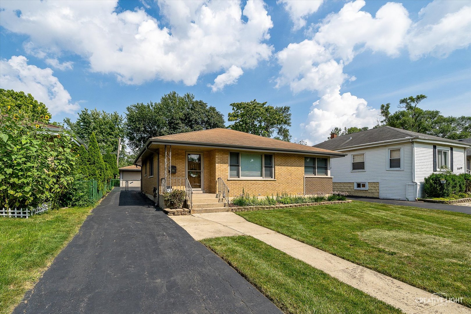 303 N Ardmore Avenue, Villa Park, IL 60181