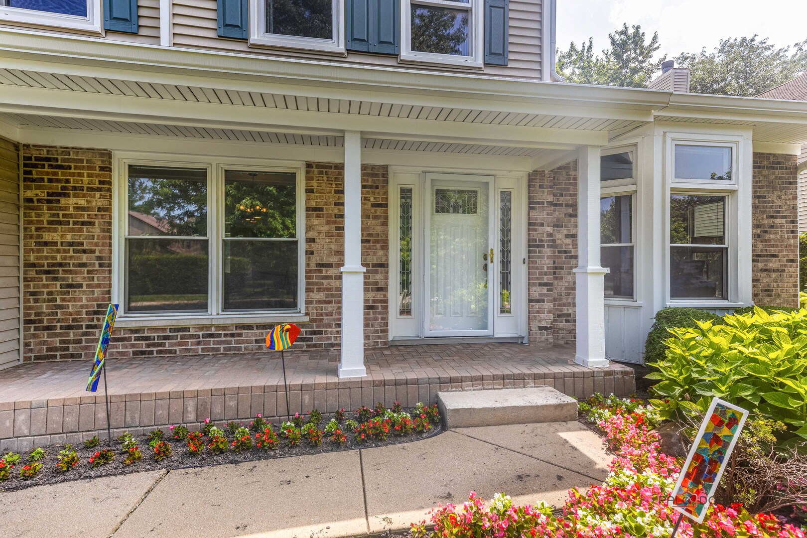 1425 Winston Drive, Buffalo Grove, IL 60089