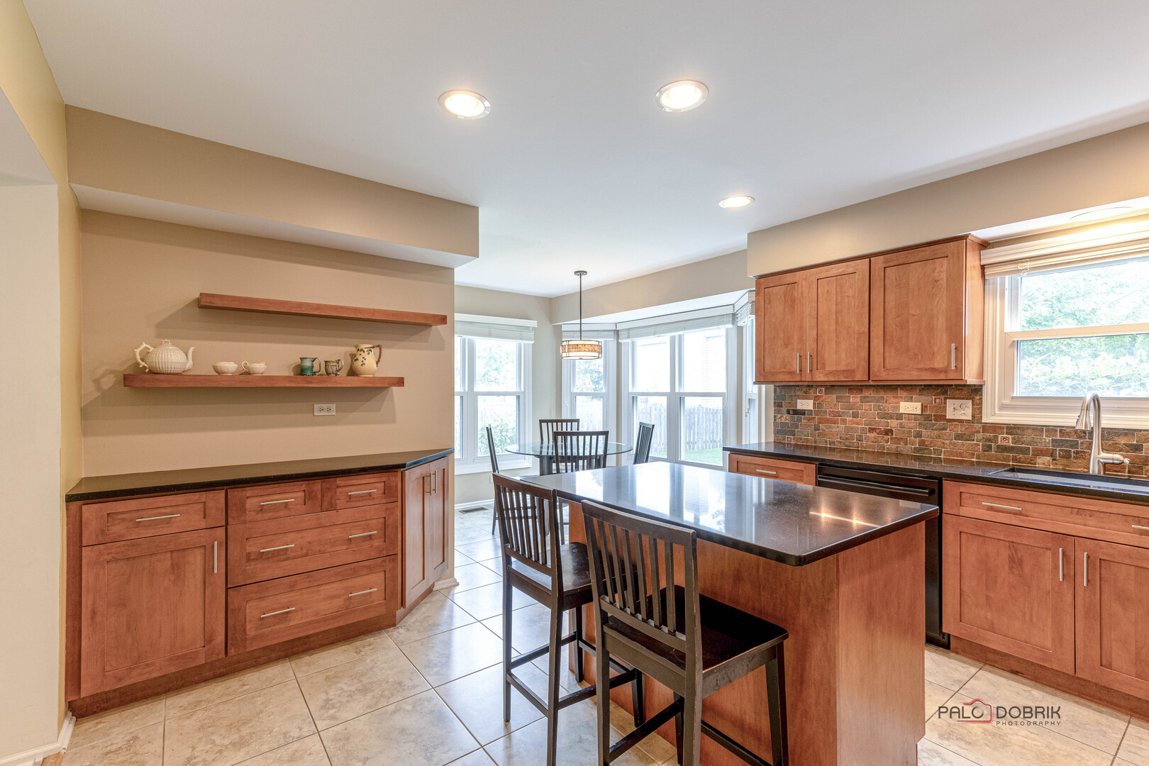 1425 Winston Drive, Buffalo Grove, IL 60089