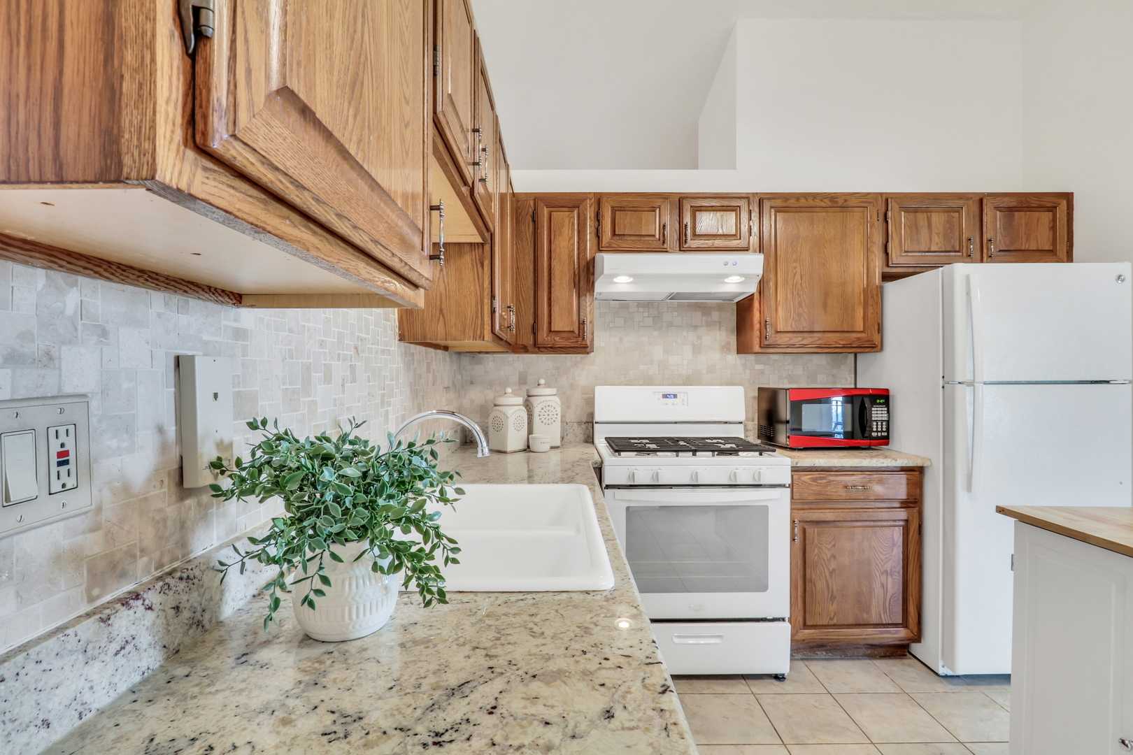 478 Buckingham Drive, Grayslake, IL 60030