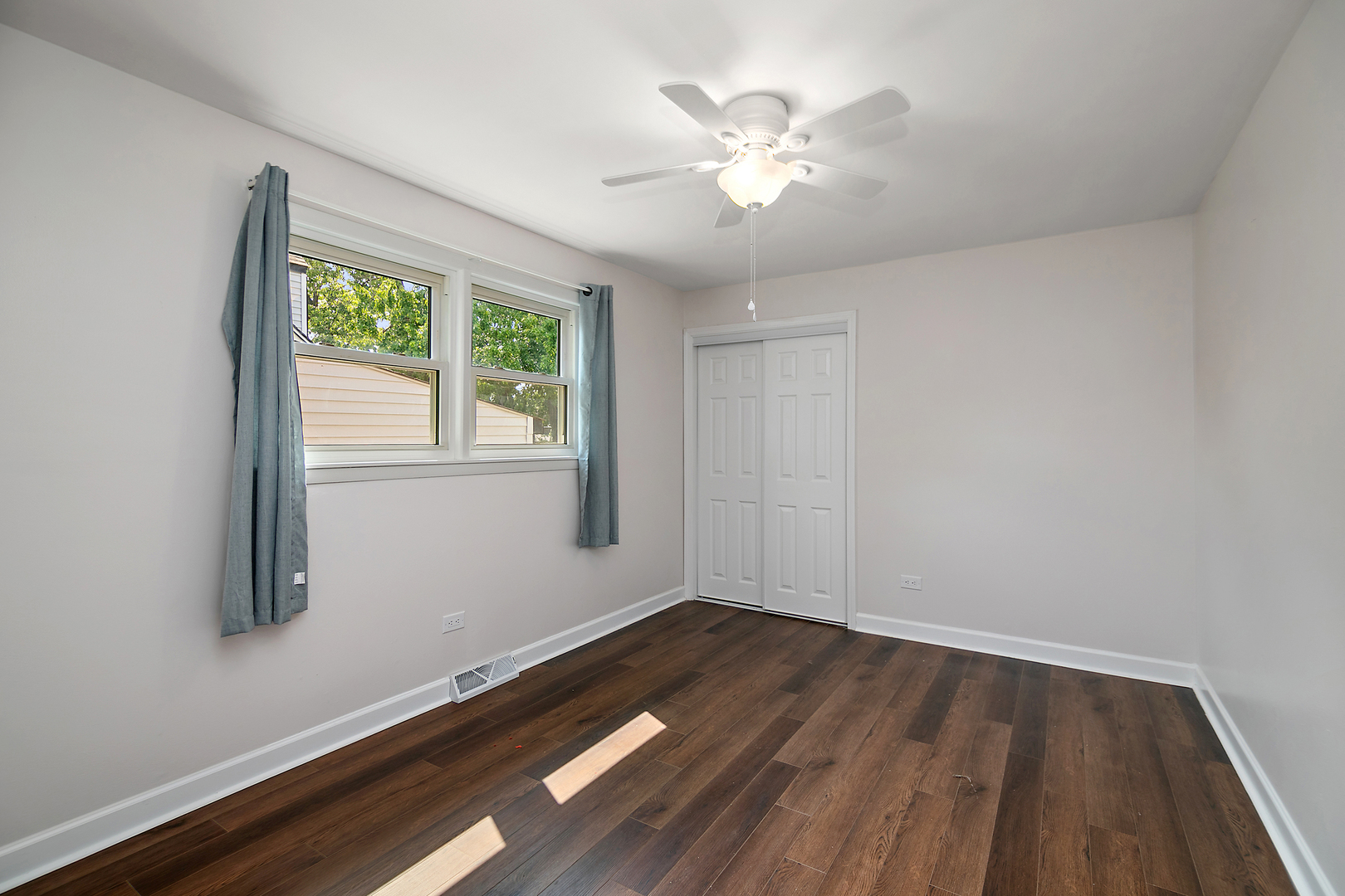 7038 W 114th Place, Worth, IL 60482