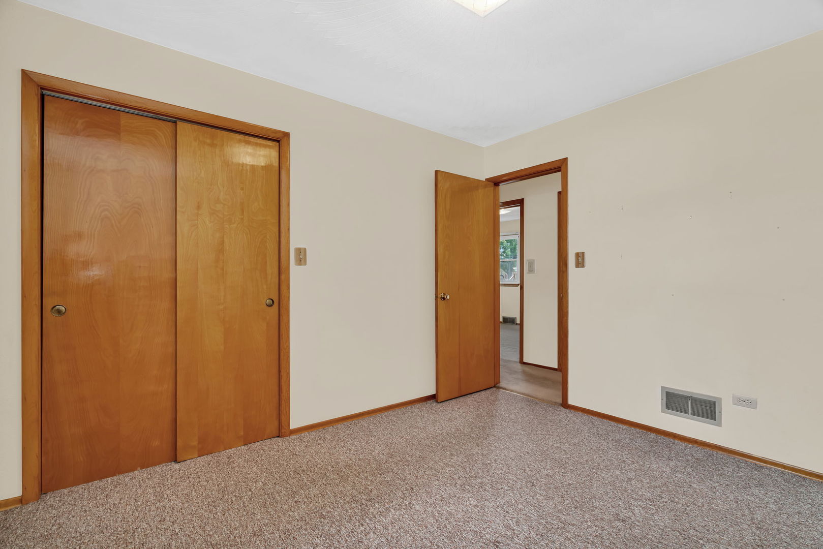 1308 Hosmer Street, Joliet, IL 60435